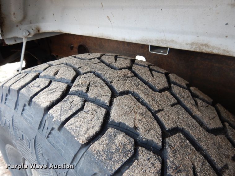 image for item DG5861 2001 Chevrolet Silverado 1500 Ext. Cab pickup truck