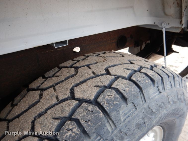 image for item DG5861 2001 Chevrolet Silverado 1500 Ext. Cab pickup truck