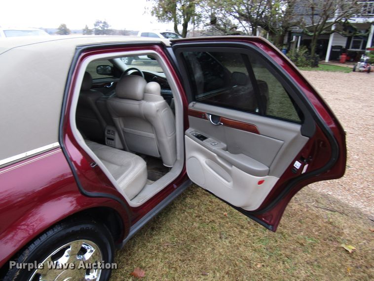image for item DG6658 2002 Cadillac DeVille