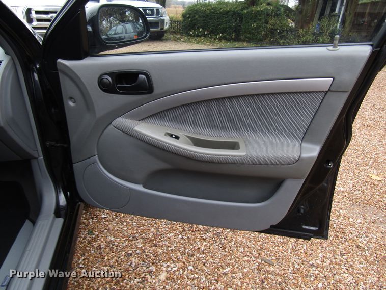 image for item DG6660 2006 Suzuki Reno