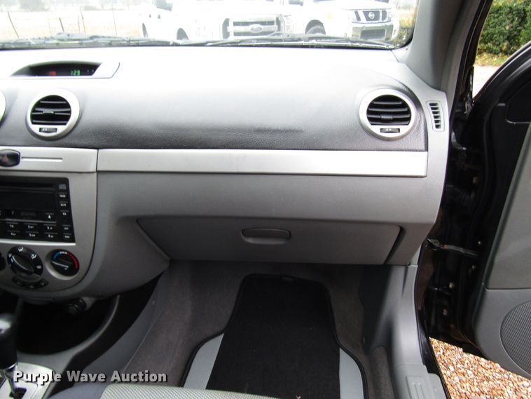 image for item DG6660 2006 Suzuki Reno