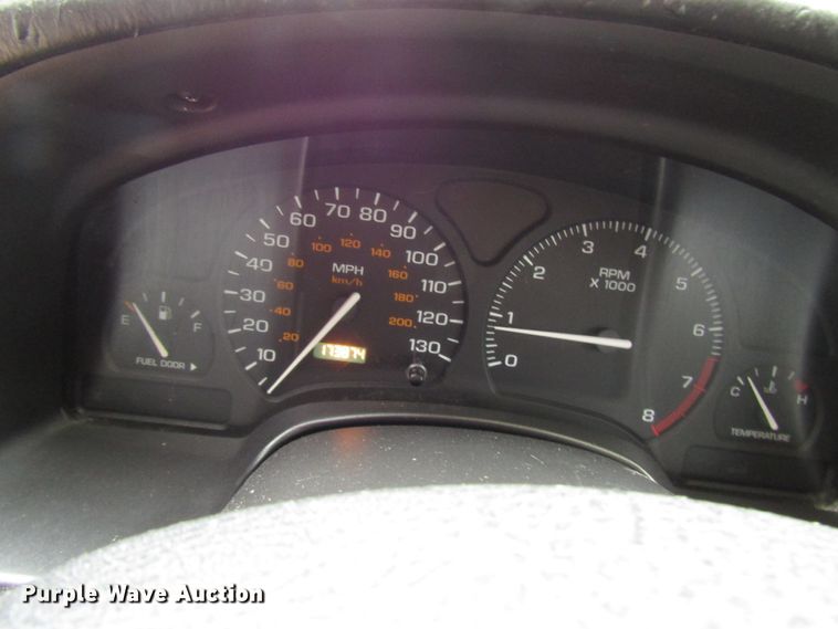 image for item DG6661 2000 Saturn LS