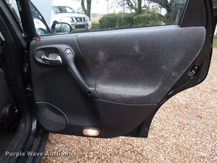 image for item DG6661 2000 Saturn LS