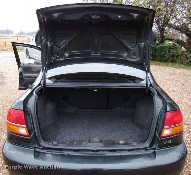 image for item DG6661 2000 Saturn LS