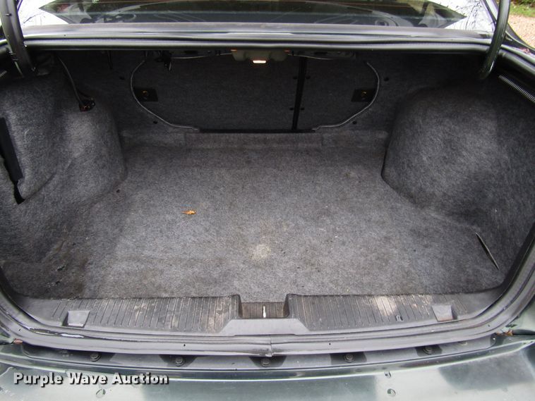 image for item DG6661 2000 Saturn LS