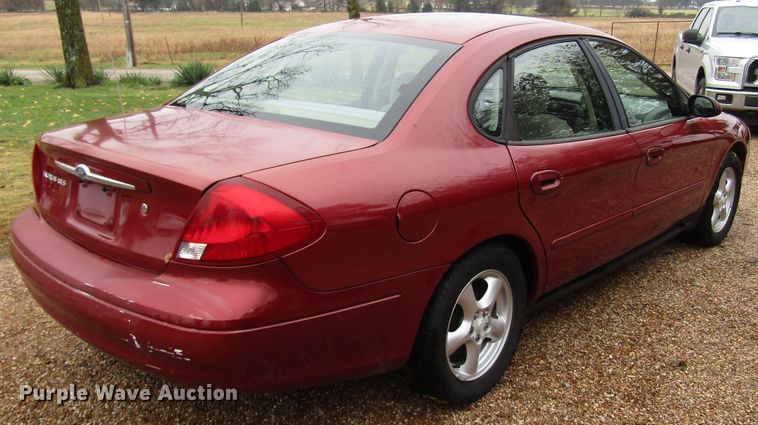 image for item DG6662 2002 Ford Taurus