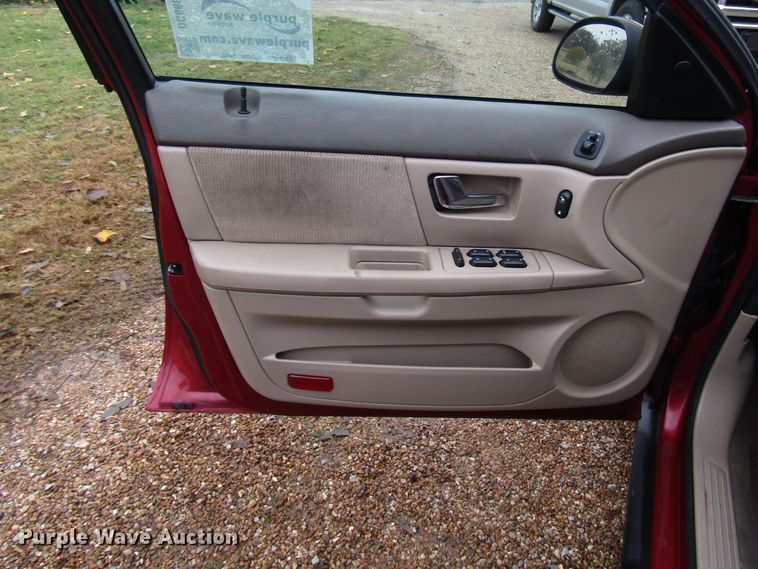 image for item DG6662 2002 Ford Taurus