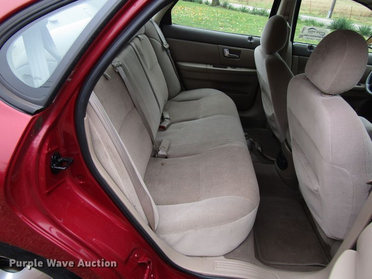 image for item DG6662 2002 Ford Taurus