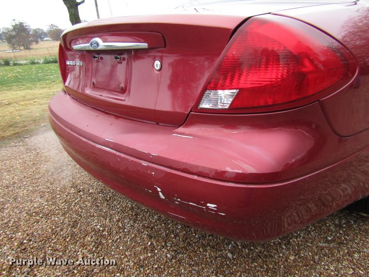 image for item DG6662 2002 Ford Taurus