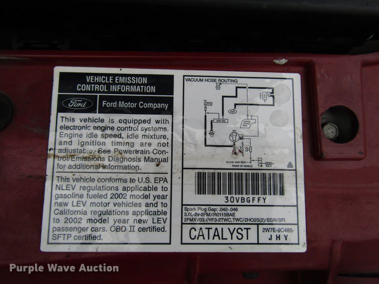 image for item DG6662 2002 Ford Taurus