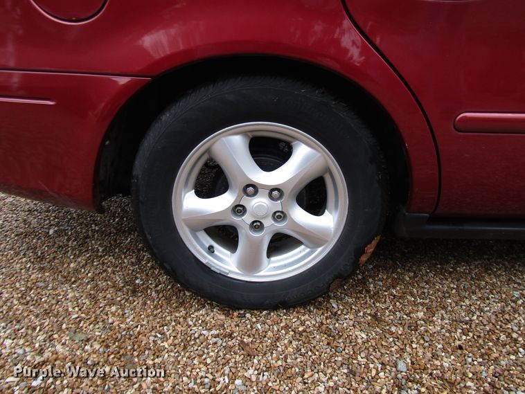 image for item DG6662 2002 Ford Taurus