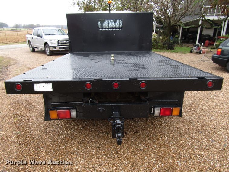 image for item DG6663 1994 Isuzu NPR flatbed truck