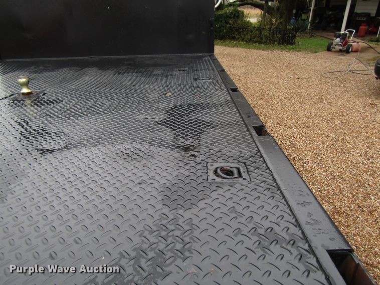 image for item DG6663 1994 Isuzu NPR flatbed truck