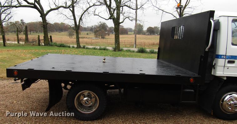 image for item DG6663 1994 Isuzu NPR flatbed truck