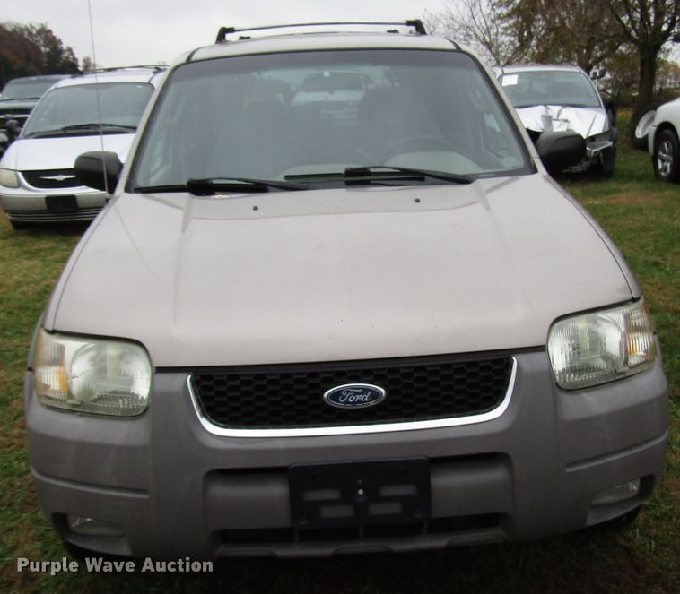 image for item DG6664 2001 Ford Escape SUV