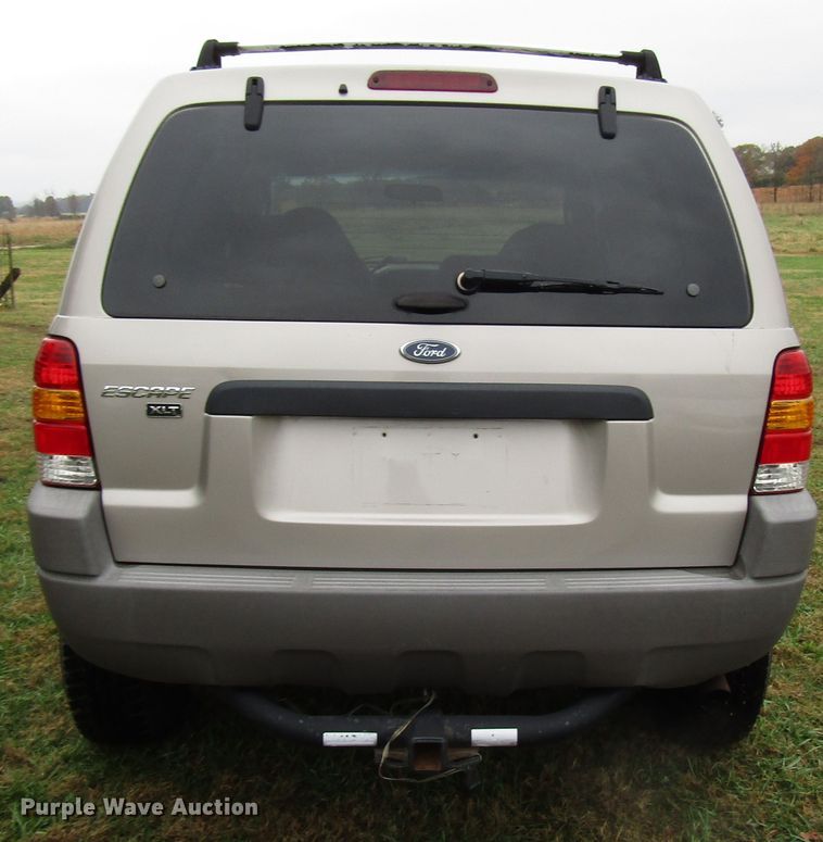 image for item DG6664 2001 Ford Escape SUV