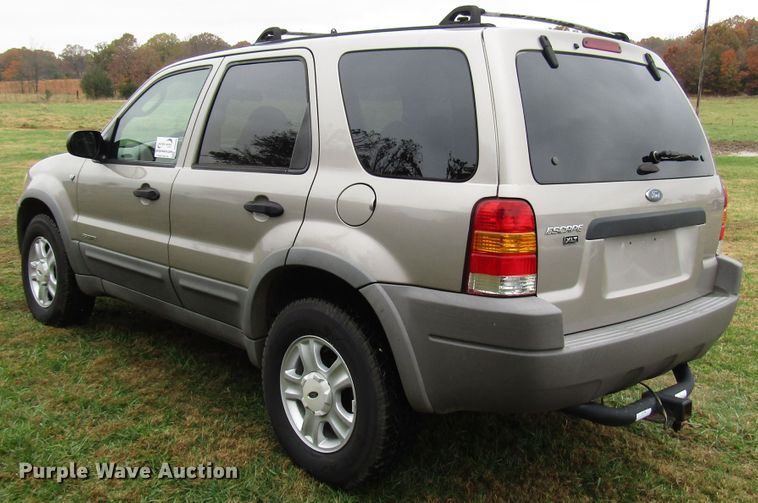image for item DG6664 2001 Ford Escape SUV