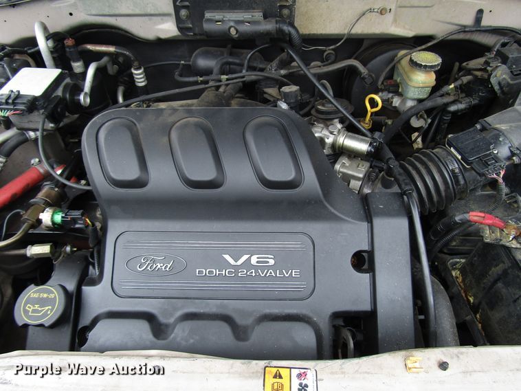 image for item DG6664 2001 Ford Escape SUV