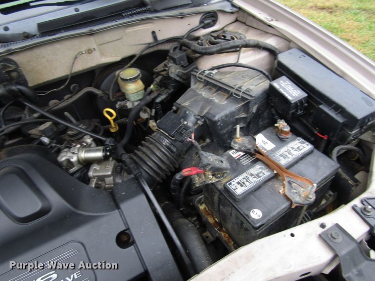 image for item DG6664 2001 Ford Escape SUV