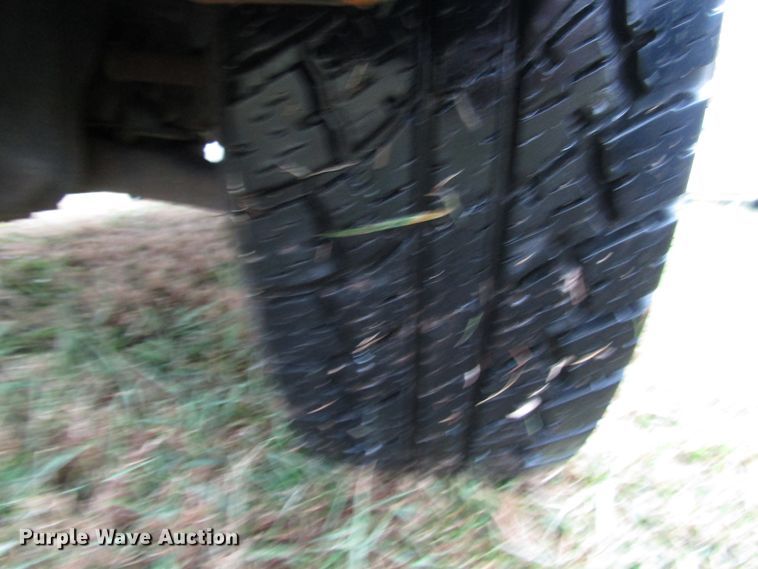 image for item DG6664 2001 Ford Escape SUV