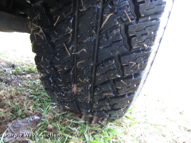 image for item DG6664 2001 Ford Escape SUV