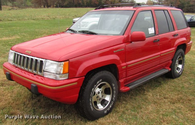 image for item DG6667 1995 Jeep Cherokee SUV