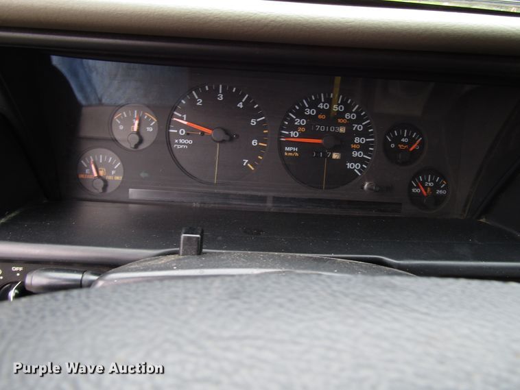 image for item DG6667 1995 Jeep Cherokee SUV