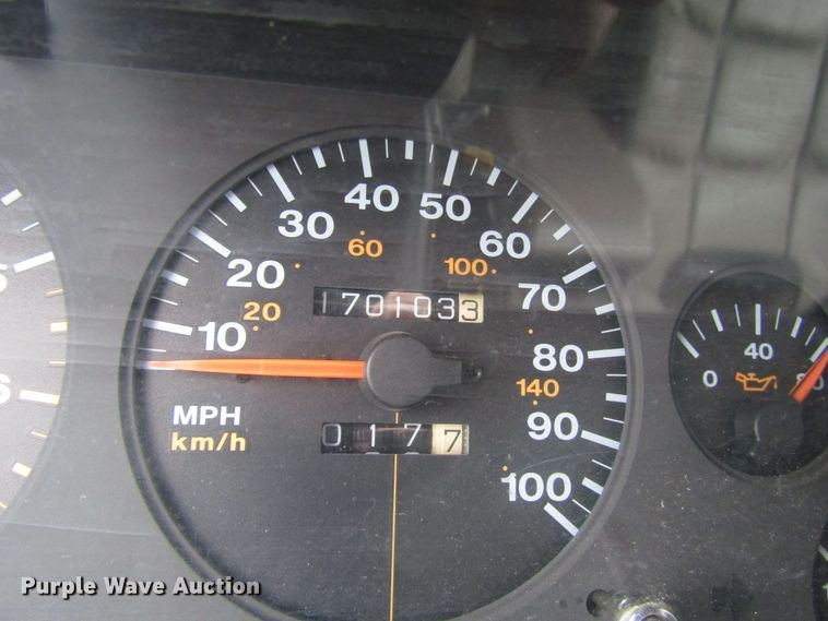 image for item DG6667 1995 Jeep Cherokee SUV