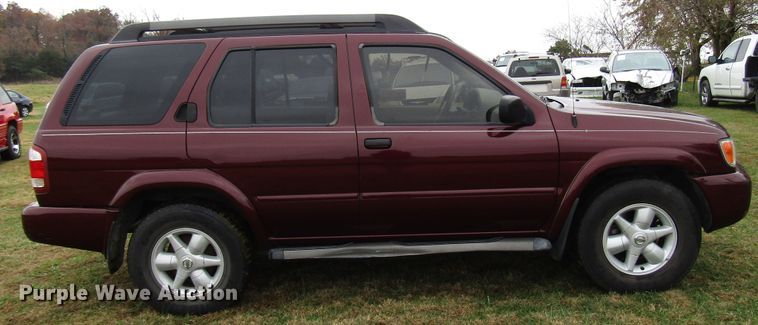 image for item DG6669 2002 Nissan Pathfinder SUV