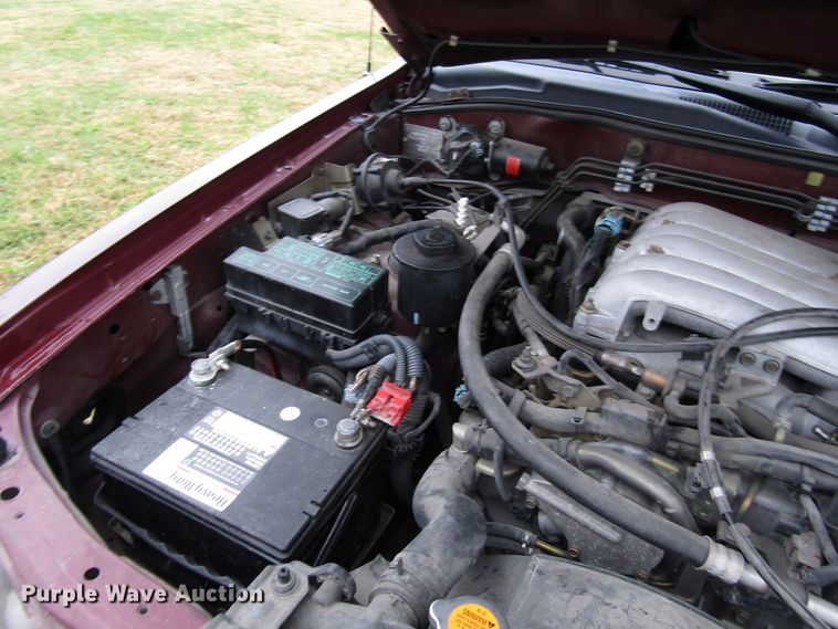 image for item DG6669 2002 Nissan Pathfinder SUV