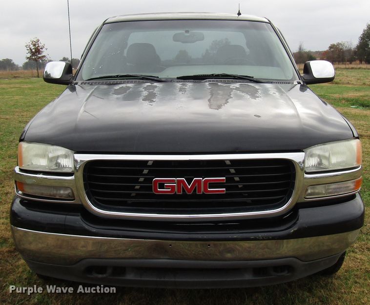 image for item DG6670 2001 GMC Sierra 1500 Ext. Cab pickup truck