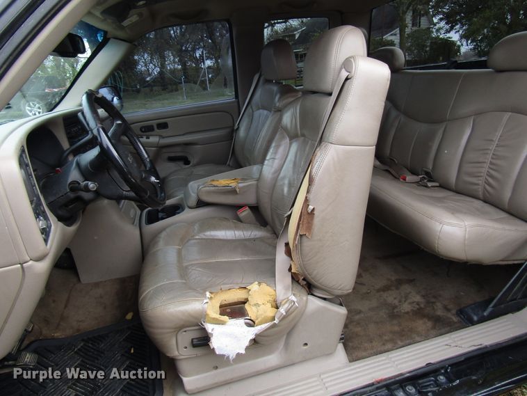 image for item DG6670 2001 GMC Sierra 1500 Ext. Cab pickup truck