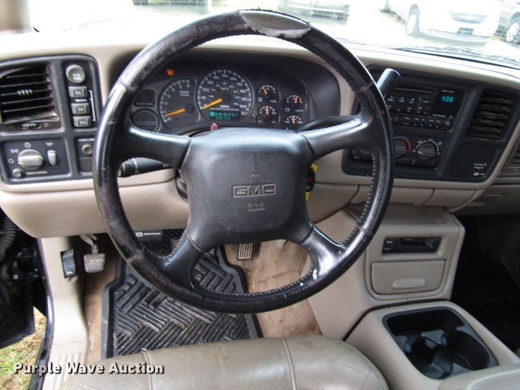 image for item DG6670 2001 GMC Sierra 1500 Ext. Cab pickup truck