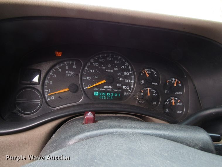 image for item DG6670 2001 GMC Sierra 1500 Ext. Cab pickup truck