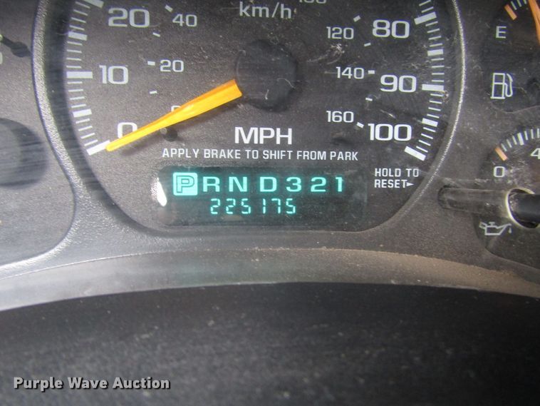 image for item DG6670 2001 GMC Sierra 1500 Ext. Cab pickup truck