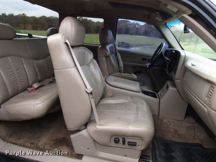 image for item DG6670 2001 GMC Sierra 1500 Ext. Cab pickup truck