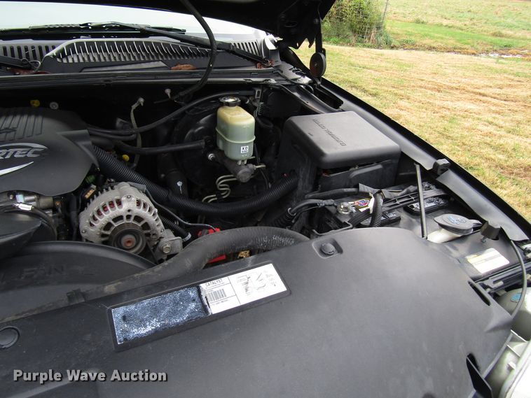 image for item DG6670 2001 GMC Sierra 1500 Ext. Cab pickup truck