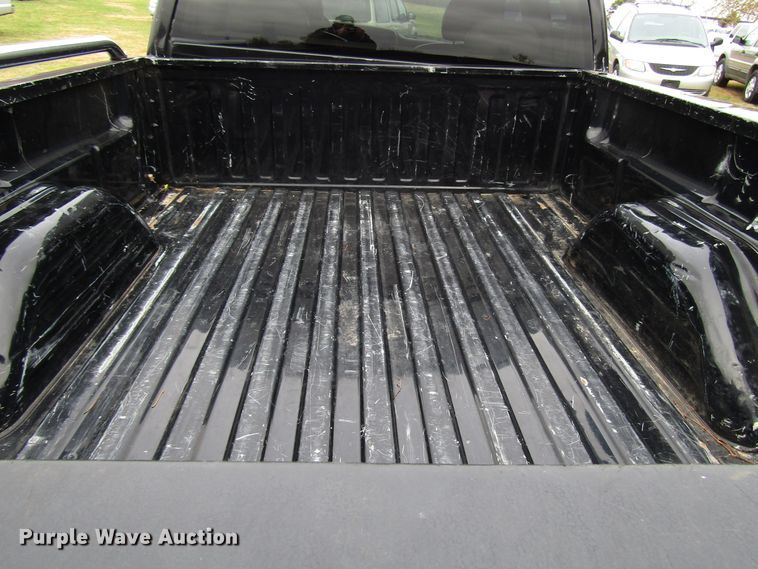 image for item DG6670 2001 GMC Sierra 1500 Ext. Cab pickup truck