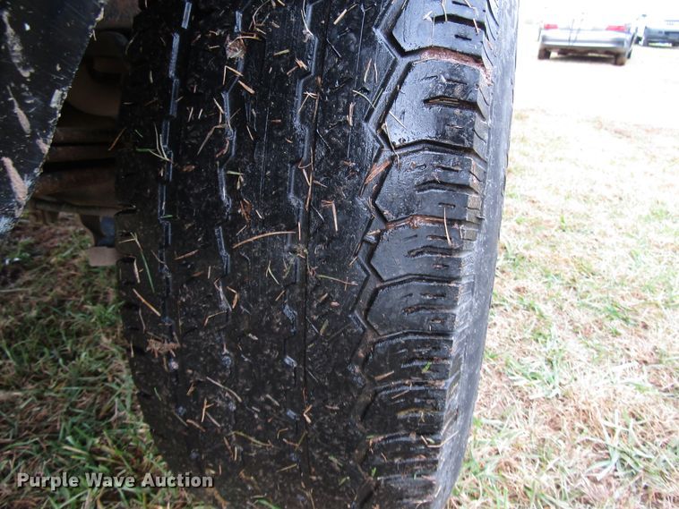 image for item DG6670 2001 GMC Sierra 1500 Ext. Cab pickup truck