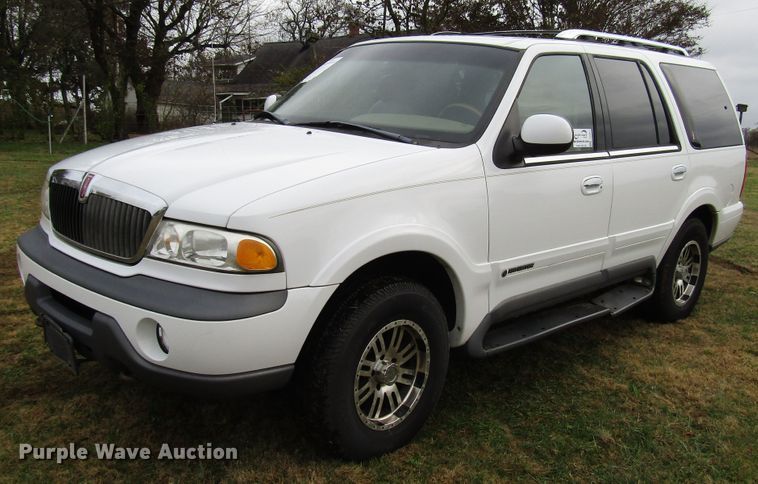 image for item DG6671 1998 Lincoln Navigator SUV