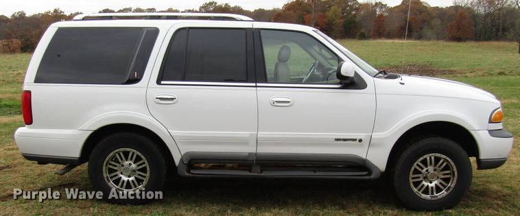 image for item DG6671 1998 Lincoln Navigator SUV