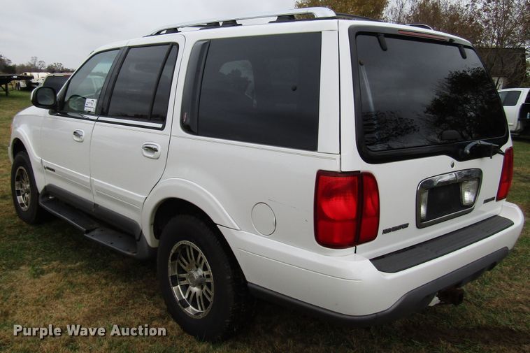 image for item DG6671 1998 Lincoln Navigator SUV