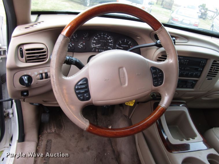 image for item DG6671 1998 Lincoln Navigator SUV