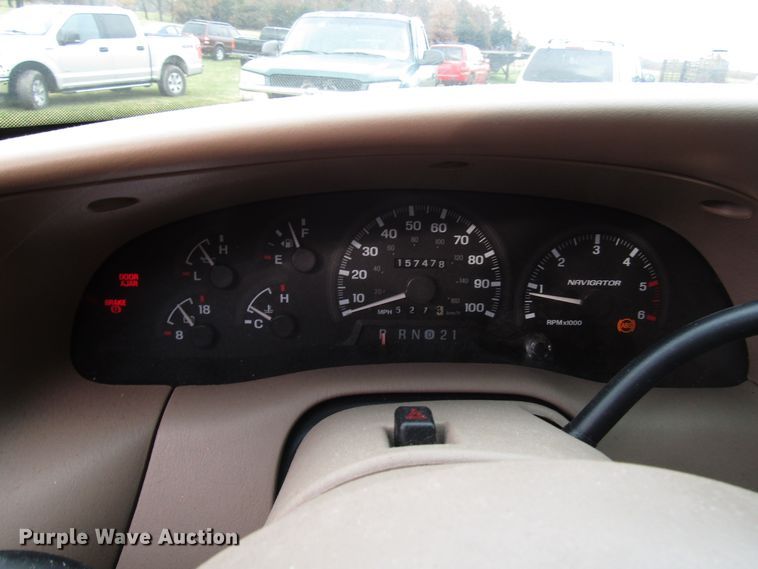 image for item DG6671 1998 Lincoln Navigator SUV