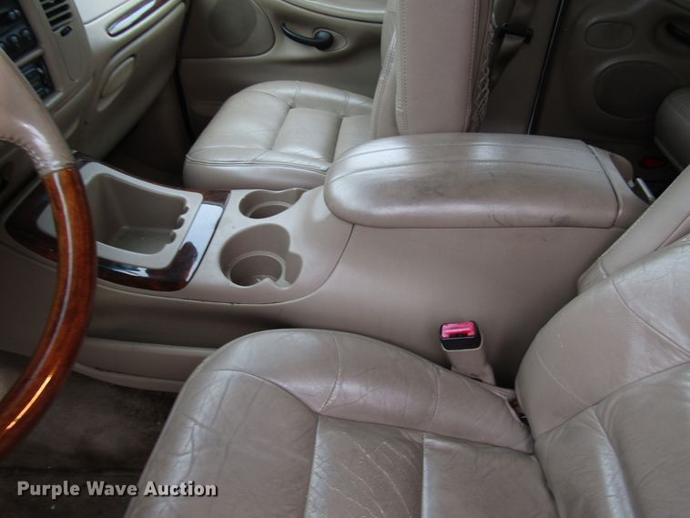 image for item DG6671 1998 Lincoln Navigator SUV