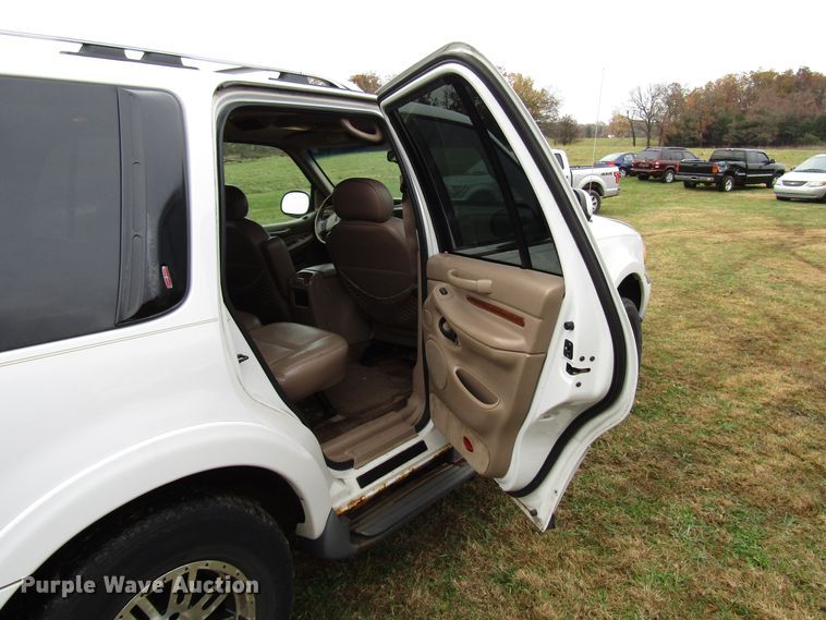 image for item DG6671 1998 Lincoln Navigator SUV