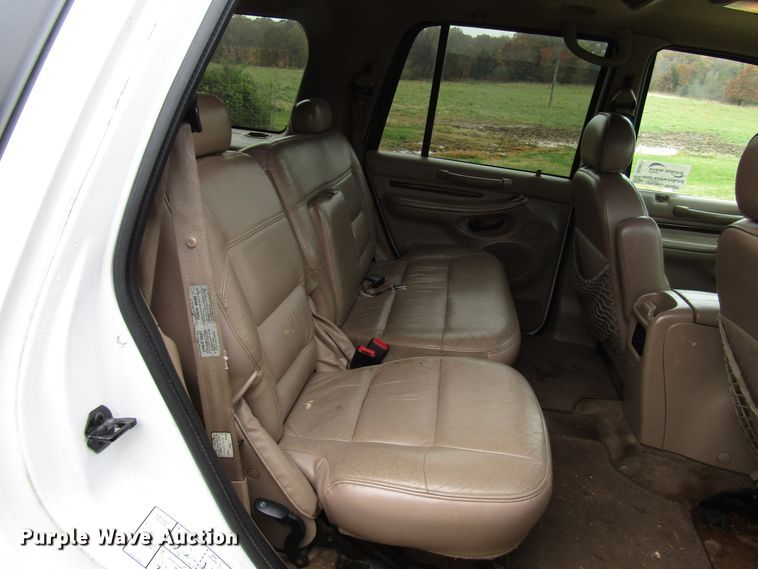image for item DG6671 1998 Lincoln Navigator SUV