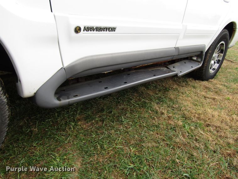 image for item DG6671 1998 Lincoln Navigator SUV