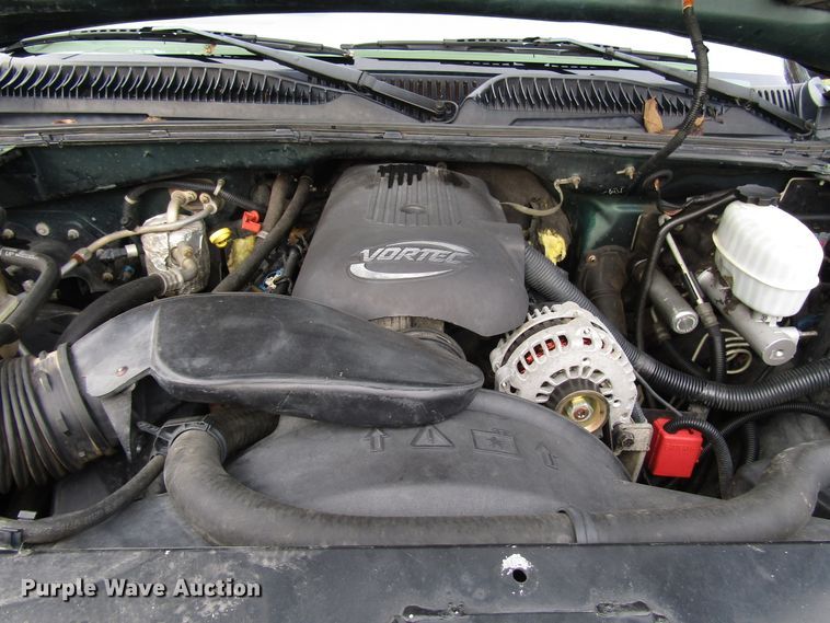 image for item DG6672 2003 Chevrolet Silverado 1500HD Crew Cab pickup truck