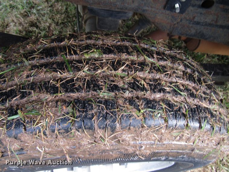 image for item DG6672 2003 Chevrolet Silverado 1500HD Crew Cab pickup truck